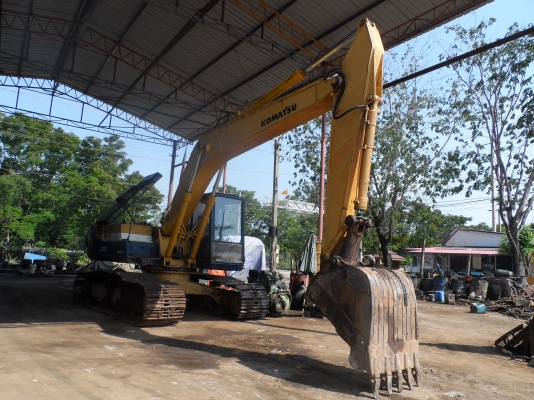 ขายครับ รถ KOMATSU PC200-3 สภาพสวย เดิมทั้งคัน