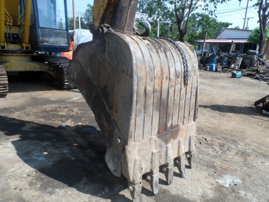 ขายครับ รถ KOMATSU PC200-3 สภาพสวย เดิมทั้งคัน