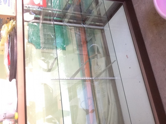 ขายตู้โชร์กระจก ขายตู้โชร์กระจก