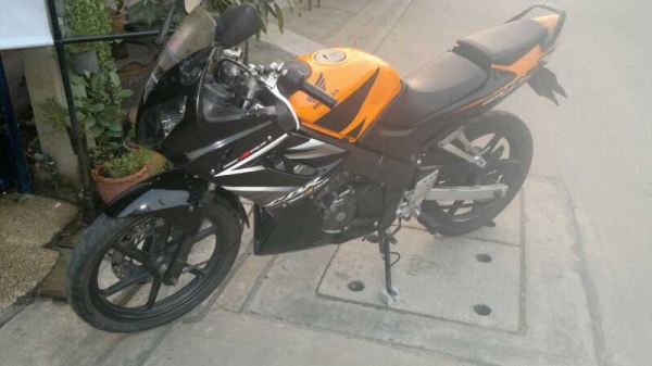 ขาย CBR 150 R กุญแจใหญ่ 32500 บาท