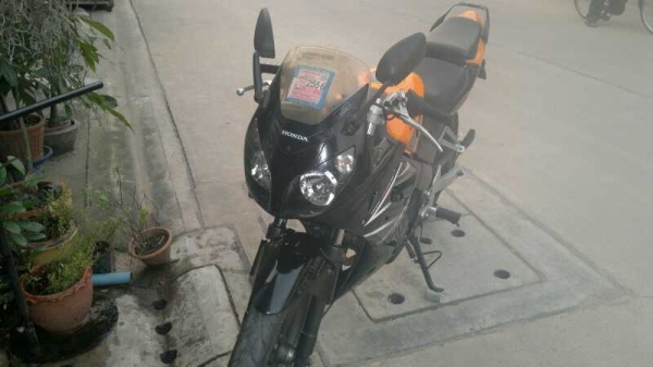 ขาย CBR 150 R กุญแจใหญ่ 32500 บาท