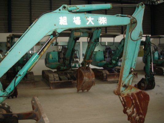 แบคโฮราคาถูก KOMATSU PC30-7 ปี 1991 สภาพสวยพร้อมใช้งานได้เลยนำเข้าจากญี่ปุ่น สนวจคลิ๊กเลยค่ะ แบคโฮราคาถูก KOMATSU PC30-7 ปี 1991 สภาพสวยพร้อมใช้งานได้เลยนำเข้าจากญี่ปุ่น สนวจคลิ๊กเลยค่ะ