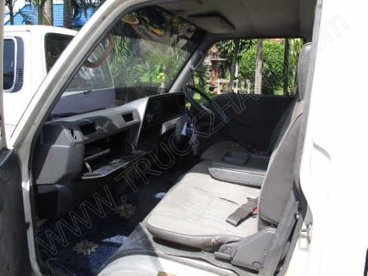 รถตู้ ยี่ห้อ NISSAN ขนาด 85 แรงม้า รถมีเอกสารพร้อมโอน รถตู้ ยี่ห้อ NISSAN ขนาด 85 แรงม้า รถมีเอกสารพร้อมโอน