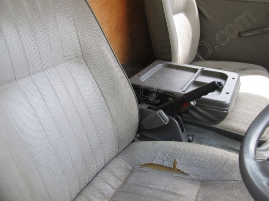 รถตู้ ยี่ห้อ NISSAN ขนาด 85 แรงม้า รถมีเอกสารพร้อมโอน รถตู้ ยี่ห้อ NISSAN ขนาด 85 แรงม้า รถมีเอกสารพร้อมโอน