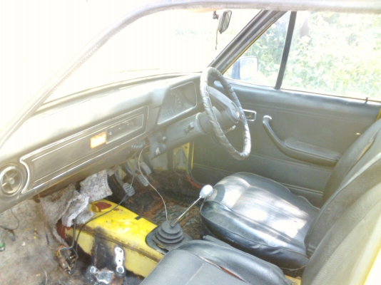 ขาย frod escort mk2 / 1978 /4 ประตูหน่อยครับลดราคาแล้วครับ