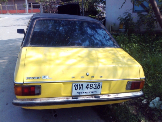 ขาย frod escort mk2 / 1978 /4 ประตูหน่อยครับลดราคาแล้วครับ