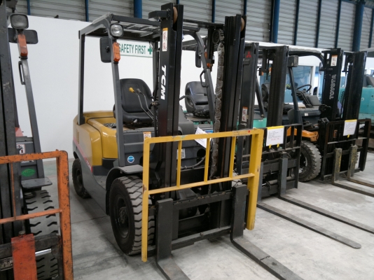 ขายรถฟอร์คลีฟท์ TCM FD25T3 เสา 3เมตร เกียร์ออโต้ปี2011, 87ชม. รถนอกนำเข้า สวยราคาไม่แพงครับติดต่อ มานะ 085-9049669