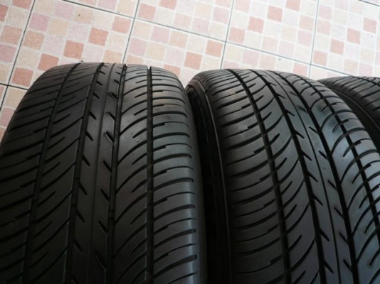 ขายยาง MICHELIN VIVACY 215-60-16 ปี3311 (1ชุด) ขายยาง MICHELIN VIVACY 215-60-16 ปี3311 (1ชุด)