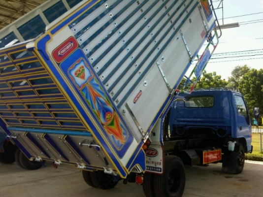 รถดั้มพ์ 6 ล้อ ISUZU NPR หัวการ์ตูน ดั้มพ์ใหม่ทั้งชุด แผงอลูมิเนียม ลูกดั้มพ์ สามมิตร ยางใหม่