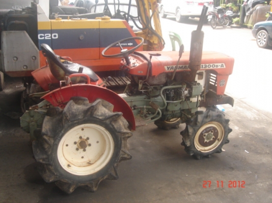 รถเก่าญี่ปุ่น รถไถนา YANMAR YM-1300D-A สีแดง