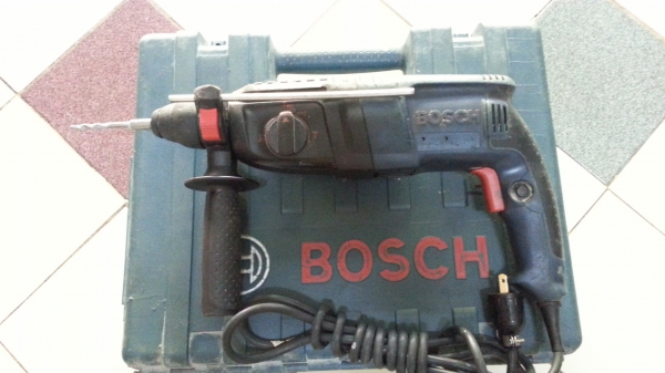 ขายสว่านโรตารี่ยี่ห้อBOSCHทำงาน3ระบบพร้อมใช้งานพร้อมกล่อง