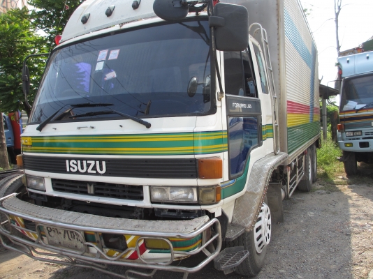 ขาย 10ล้อ ISUZU Rocky 1 เพลา 195 แรง ตู้เปียก สภาพสวยตามรูป ขาย 10ล้อ ISUZU Rocky 1 เพลา 195 แรง ตู้เปียก สภาพสวยตามรูป