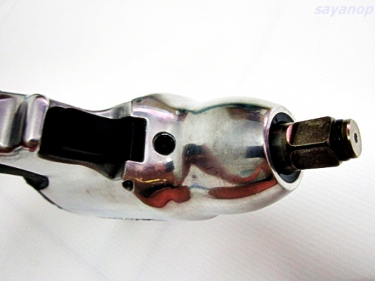 ---ขายบล็อกลมคุณภาพดีระดับ Professional ยี่ห้อ Bosch  ขนาด 1/2 นิ้ว