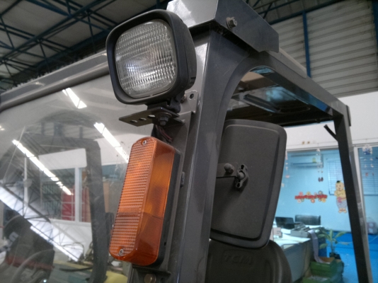 ขายรถฟอร์คลีฟท์ TCM FD25T3 เสา3 เมตร เกียร์ออโต้ปี2010, 1529ชม. รถนอกนำเข้า ติดต่อ มานะ 085-9049669