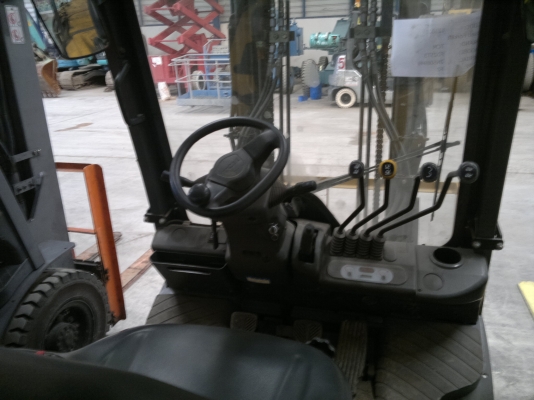 ขายรถฟอร์คลีฟท์ TCM FD25T3 เสา3 เมตร เกียร์ออโต้ปี2010, 1529ชม. รถนอกนำเข้า ติดต่อ มานะ 085-9049669