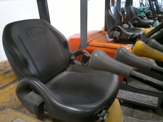 ขายรถฟอร์คลีฟท์ TCM FD25T3 เสา3 เมตร เกียร์ออโต้ปี2010, 1529ชม. รถนอกนำเข้า ติดต่อ มานะ 085-9049669