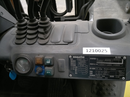 ขายรถฟอร์คลีฟท์ KOMATSU FG25T-16 เสา3 เมตรออโต้ รถนอกนำเข้า ติดต่อ มานะ 085-9049669