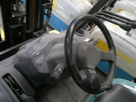 ขายรถฟอร์คลีฟท์ KOMATSU FG25T-16 เสา3 เมตรออโต้ รถนอกนำเข้า ติดต่อ มานะ 085-9049669