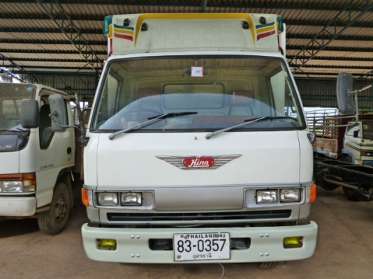 แสงฟ้าเต้นรถ/////จำหน่ายรถ6ล้อ HINO-KM779 เครื่อง117.แรง กระบะเหล้กทั้งหมด ยาว 5.50 ม.