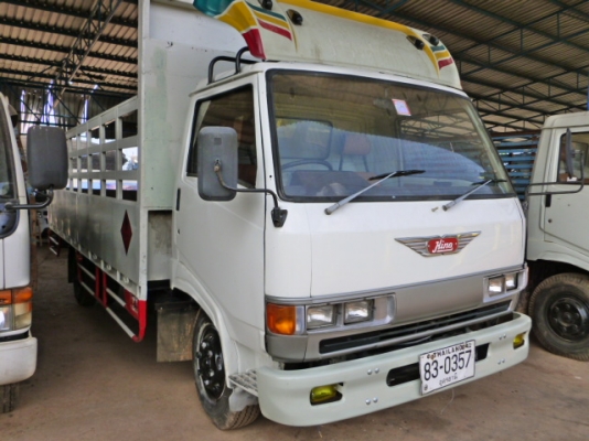 แสงฟ้าเต้นรถ/////จำหน่ายรถ6ล้อ HINO-KM779 เครื่อง117.แรง กระบะเหล้กทั้งหมด ยาว 5.50 ม.