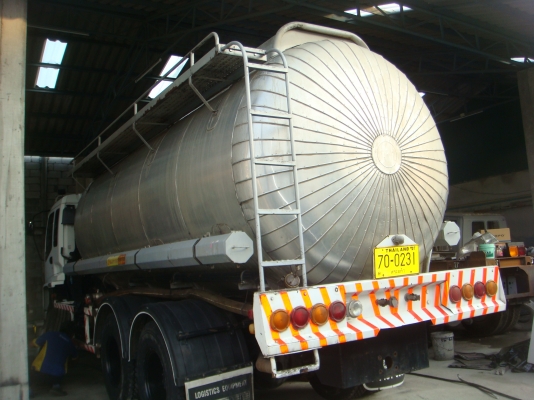 ISUZU-DEGA-FXZ-270-HP-10ล้อ-2 เพลา-บรรทุก-น้ำมันพืช-สภาพสวยจัด