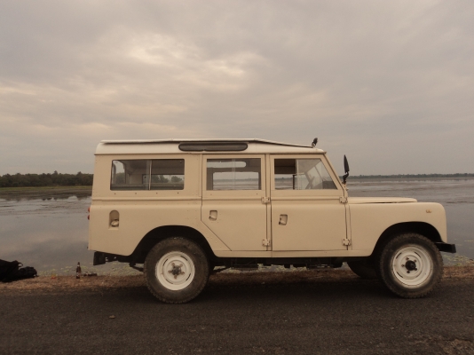 ขายแลนโรเวอร์ซีรี่ 3 สภาพพร้อมใช้งาน ขายแลนโรเวอร์ซีรี่ 3 สภาพพร้อมใช้งาน