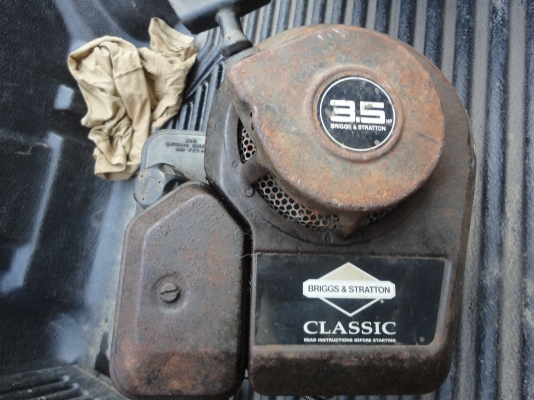 เครื่องยนต์เครื่องตัดหญ้าแบบเดินตาม