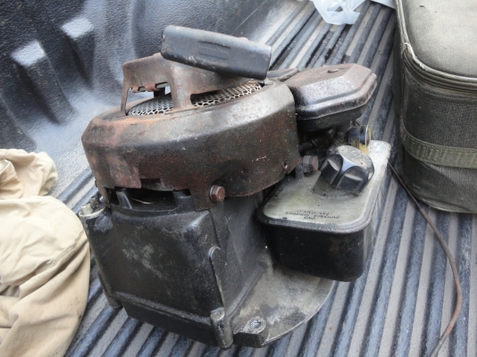 เครื่องยนต์เครื่องตัดหญ้าแบบเดินตาม