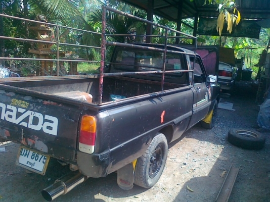 ขายมาสด้าเล็กสี่เกียร์ปีไหนไม่ทราบดูไม่เป็นเก่าแบบนี้ปีไม่สำคัญหรอกมั้ง เอาไปใช้งาน เครื่องดีมากช่วงล่างดีสีเดิมเก่าตามสภาพพร้อมใช้งาน รับประกันว่าเครื่องดี สีพอได้ ขายถูกมากๆทะเบียนพร้อมโอน(ดูประกาศอื่นๆทั้งหมดของผมคลิกที่ไต้ชื่อผมนะคับ)