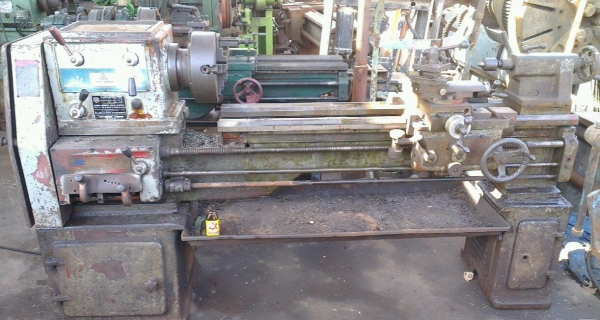 ขายแท่นกลึง Ta Shing 500A ยาว 6 ฟุต 3 เพลา นครปฐม(ปรับราคาต้อนรับปีใหม่)