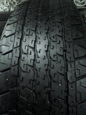 ยาง 245/70/16ปี 10 4 เส้น 4500 บาท