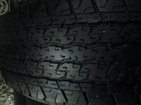 ยาง 245/70/16ปี 10 4 เส้น 4500 บาท