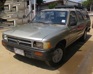 ขายถูก รถแวน TOYOTA LN