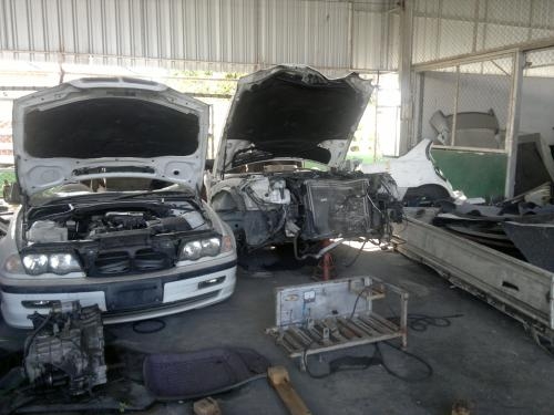 ขายด่วน อะใหล่นำเข้าหลายรายการเลิกกิจการ จะใช้ที่สร้างคอนโด