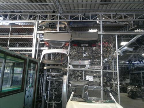 ขายด่วน อะใหล่นำเข้าหลายรายการเลิกกิจการ จะใช้ที่สร้างคอนโด