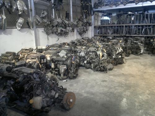 ขายด่วน อะใหล่นำเข้าหลายรายการเลิกกิจการ จะใช้ที่สร้างคอนโด