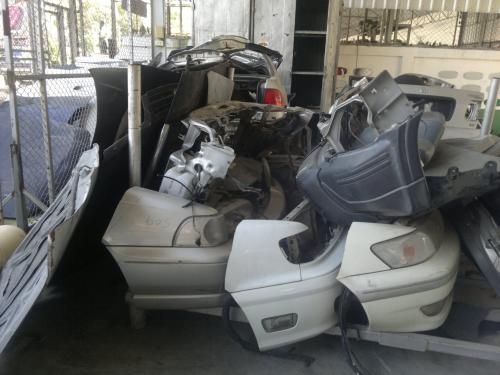 ขายด่วน อะใหล่นำเข้าหลายรายการเลิกกิจการ จะใช้ที่สร้างคอนโด