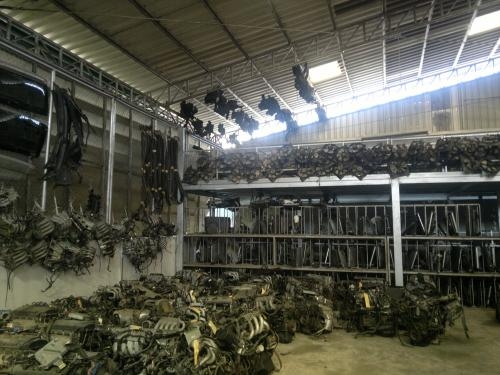 ขายด่วน อะใหล่นำเข้าหลายรายการเลิกกิจการ จะใช้ที่สร้างคอนโด