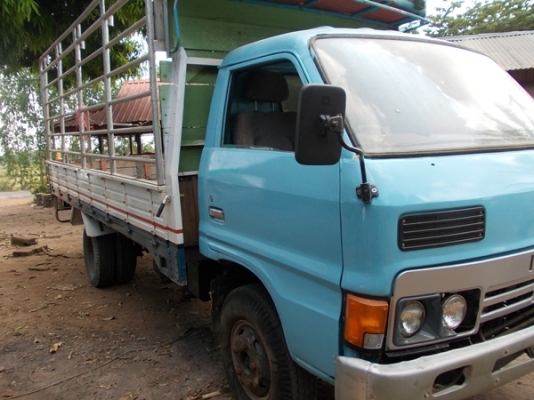 ขายด่วน!! ISUZU 110 KS 22 ยกหัวได้ พวงมาลัยพาวเวอร์ รถห้างแท้ กระบะใหม่ ยางใหม่ ทั้ง6เส้น สวยทั้งคัน พร้อมใช้งาน สนใจติดต่อด่วน 0876414953 มอส ท่าสองคอน