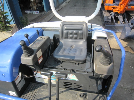 ขาย รถขุดเล็ก MITSUBISHI  รุ่น MM30T แทร็กเหล็ก มือสองญี่ปุ่น