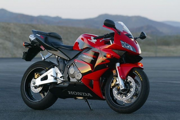 รับซื้อCBR600rr ปี 03-04 ทะเบียนสวม สีอะไรก็ได้ สนใจขายโทรมาคุยครับ
