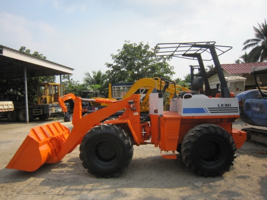 ขาย รถตักล้อยาง HITACHI รุ่น LX30 มือสองญี่ปุ่น ขาย รถตักล้อยาง HITACHI รุ่น LX30 มือสองญี่ปุ่น