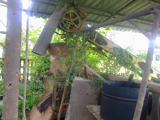 ขายยกชุด เครื่องอัดอิฐประสาน แบบ4ก้อน ระบบไฮดรอลิก ครบชุดเอาไปทำงานได้เลย เจ้าของลงทุนไปเกือบ6แสน หาคนงานยากเลยขาย....