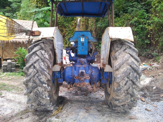 FORD 6600 เสื้อลายพร้อมใช้เปลี่ยนของเหลวหมดแล้วครับ FORD 6600 เสื้อลายพร้อมใช้เปลี่ยนของเหลวหมดแล้วครับ