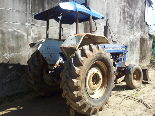 FORD 6600 เสื้อลายพร้อมใช้เปลี่ยนของเหลวหมดแล้วครับ FORD 6600 เสื้อลายพร้อมใช้เปลี่ยนของเหลวหมดแล้วครับ