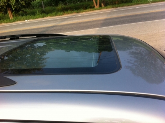 ขายรถนั่งสองตอนแวน ยี่ห้อมาสด้า รุ่น ทรีบิว ติดแก้ส นำมัน-LPG ประหยัดมาก เครื่อง 2000 ปี 2547 เครื่องดี สภาพรถ 90\% ทะเบียนพร้อมโอน