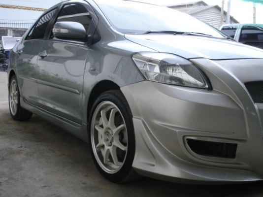 กันชนหน้า c one สีทองใส่ new vios