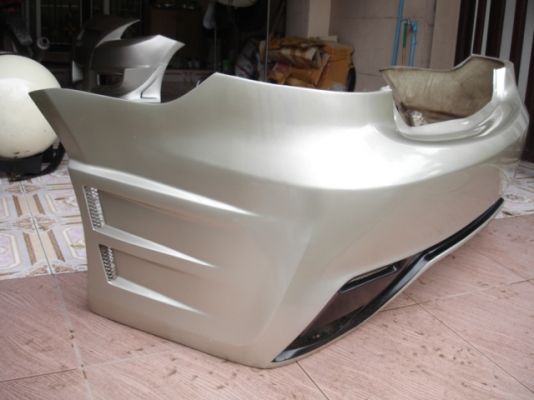 กันชนหน้า c one สีทองใส่ new vios