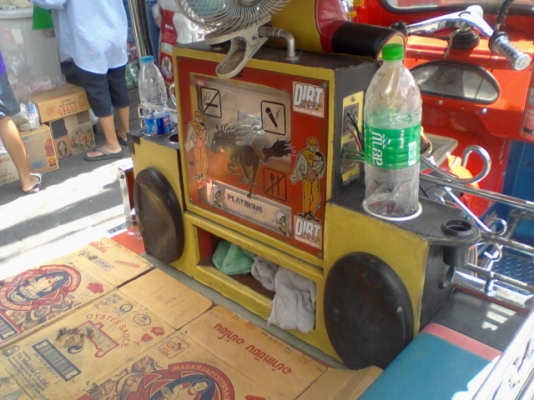 ขายตุ๊กตุ๊กเครื่อง3สูบ ทะเบียนเต็ม+โอนราคา155,000บาท