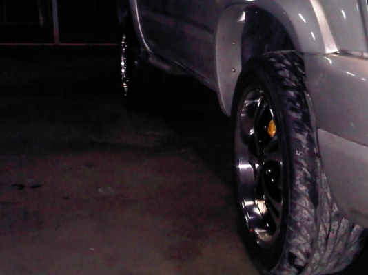 ขายลดราคาอีกครับด่วนๆแม็กVIPขอบ18 5รู114 4วง 8500รวมยาง12000